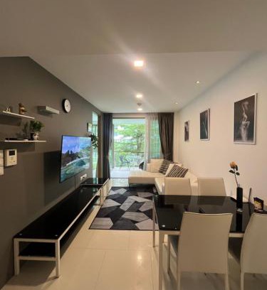 North Pattaya Apartment | Sanctuary Wangomat 2 BR 2 BA