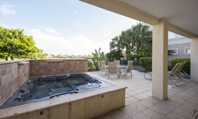 Palm Coast House | Sand Castle, 4BR, Sleeps 8, Pet-Friendly, Near Beach, Lake View, WiFi