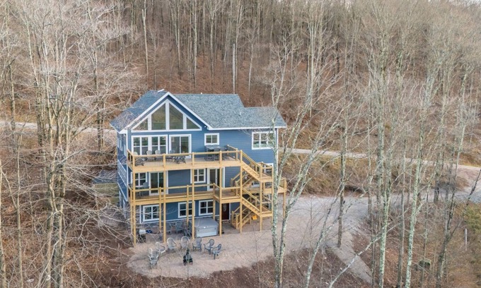 Timberline House | Sandcastle on the Slopes