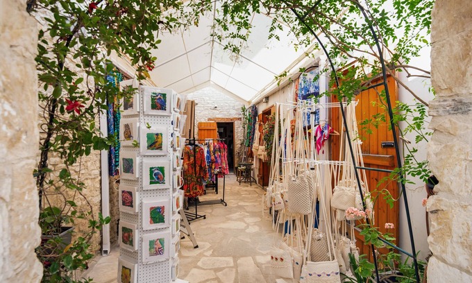 Vasa Koilaniou Apartment | Sanders Andre Marie - Nice Studio w Shared Garden