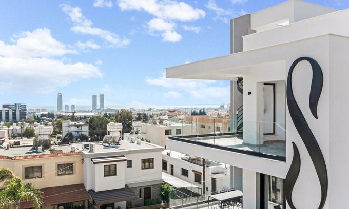 Agios Athanasios Apartment | Sanders Only - Charming 2-Bdr Apt with Balcony