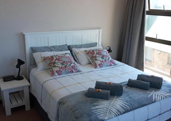 Cape Saint Francis Apartment | Sandown Self-Catering