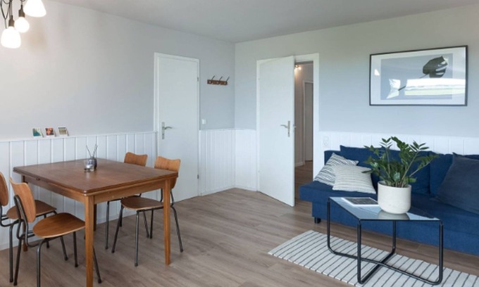 Rettin Apartment | Sandpiper - family-friendly first floor apartment with terrace