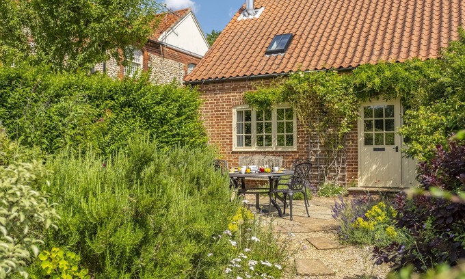 Walsingham House | Sandpiper Lodge, Great Walsingham, Norfolk