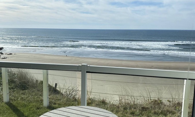 Lincoln City Apartment | Sandpiper Suite 102
