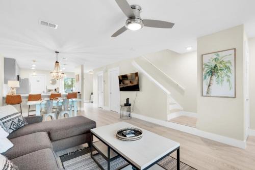 Miramar Beach Apartment | Sandprints E10