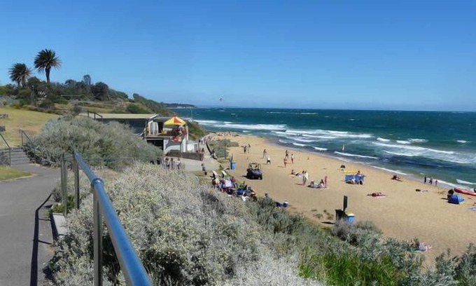Sandringham House | Sandringham Beach House