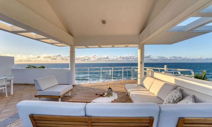 Puntas House | Sandy Beach Oceanfront Penthouse
