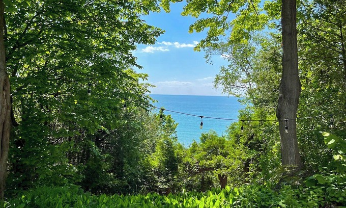 Bayfield Cottage | Sandy Edge Retreat-Awesome Beach! - Private Lake Access