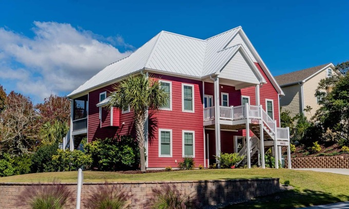 Emerald Isle House | Sangria Sunset, Oceanside House in Emerald Isle, NC!