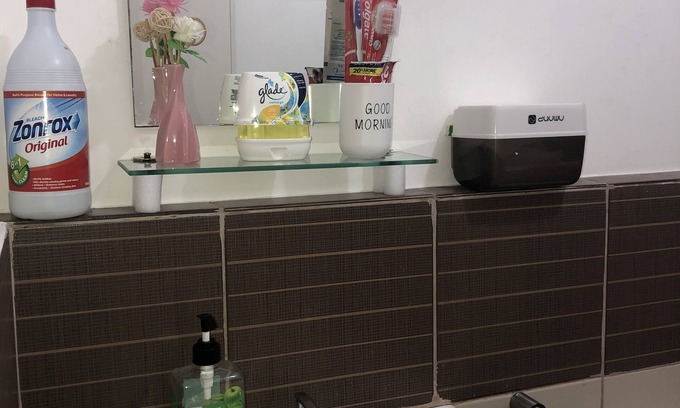 Pasig Condo | Sanitized, quite with 50mbps net, 42 inch tv & Netflix
