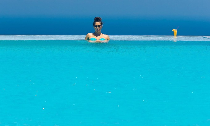 Imerovigli Villa | Santorini Eos Private villa with infinity edge pool