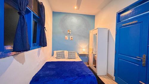Tuban Bed & Breakfast | Santorini House in Bali Near Airport