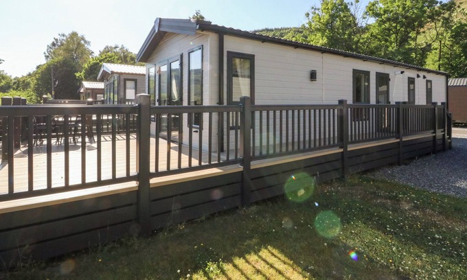 St Fillans Cottage | SAORSA, pet friendly, with a garden in St Fillans