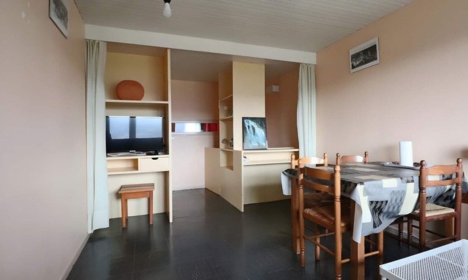 Murat-le-Quaire House | Sapins A5 - Super Murat Residence with Mountain View and Balcony