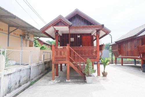 Bung Khong Long Apartment | Sappermpool Guest House เรือนภูผา
