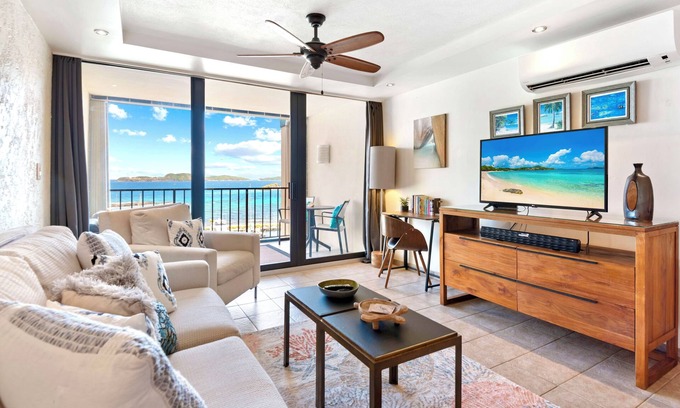 Red Hook Condo | Sapphire Beach Escape -Top Floor- Amazing Views- Walk to Beach/Restaurants- HGTV