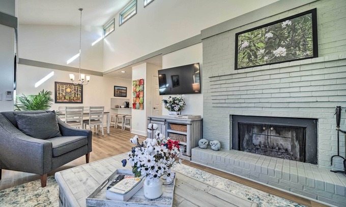 Sapphire House | Sapphire Home w/Grill & Pool Access