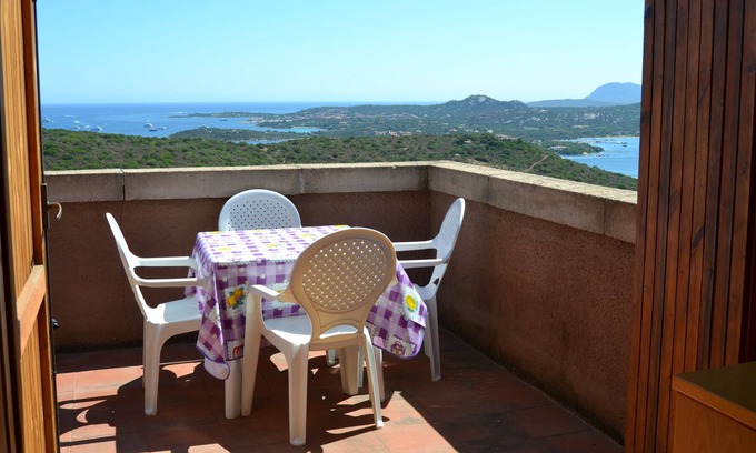 Cugnana Verde Apartment | Sardinia Porto Rotondo (Cugnana Verde) Sleeps 5 July 30 to August 6 2022