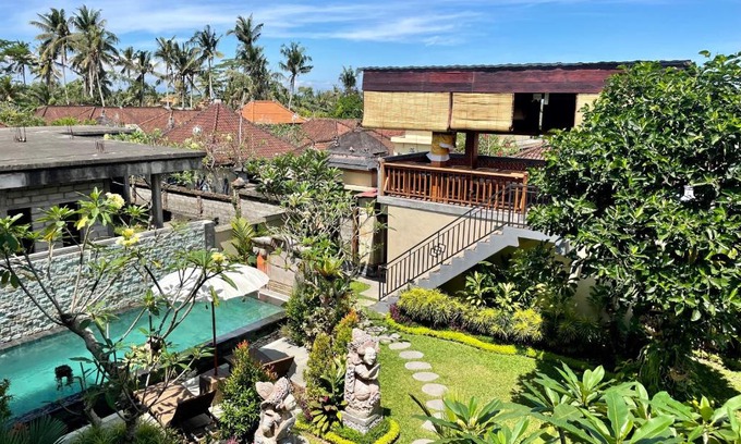 Kemenuh House | Sari Murni
