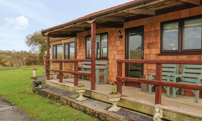 Narberth Cottage | SARNGWM, pet friendly, country holiday cottage in Narberth