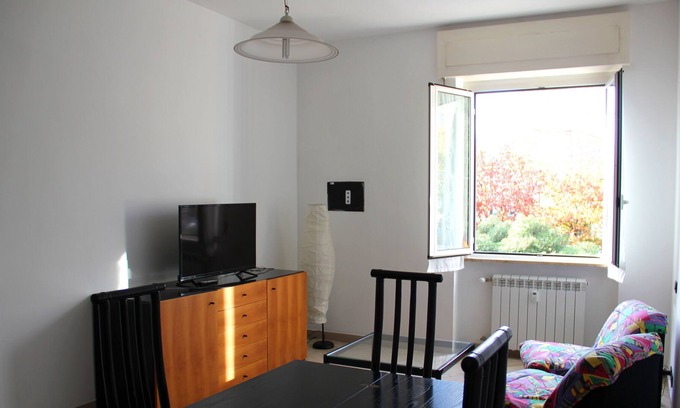Sarzana Apartment | Sarzana # 8, P. zza Veneto