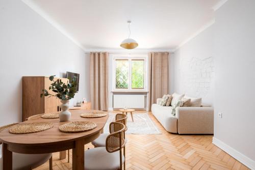 Saska Kepa Apartment | Saska Kępa Homely Apartment by BookingHost