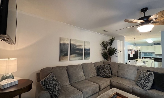 Vaught Condo | Savannah Shores 2 Bedroom close to the ocean, tanger outlets and Barefoot Landing. Gated Community!