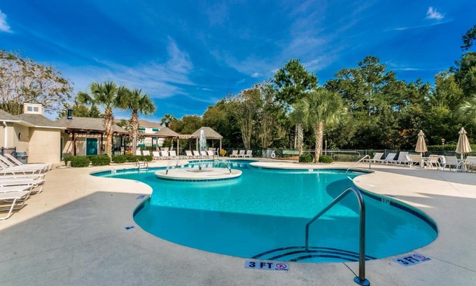 Vaught House | Savannah Shores 9730 Leyland Dr unit 4.