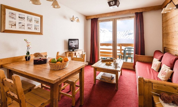 La Toussuire Apartment | Savoyard Stay w/Balcony