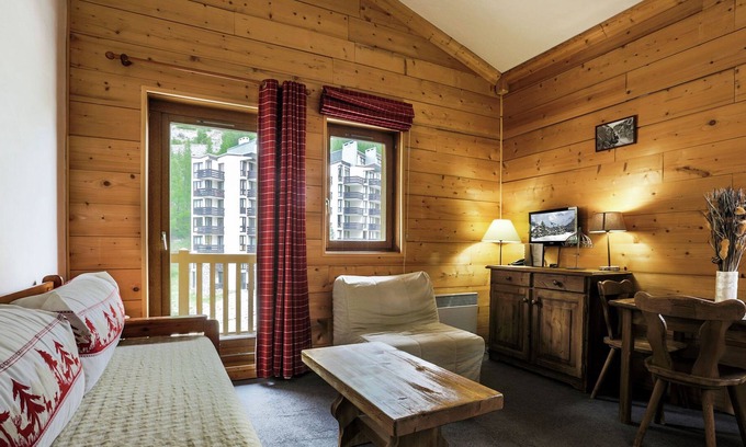 Val-d'Isere Apartment | Savoyards and rustic apartment in the heart of Val d'Isère