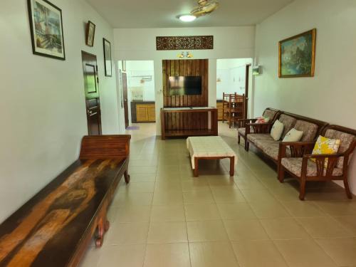 Chakphong Apartment | Sawaddee Holland