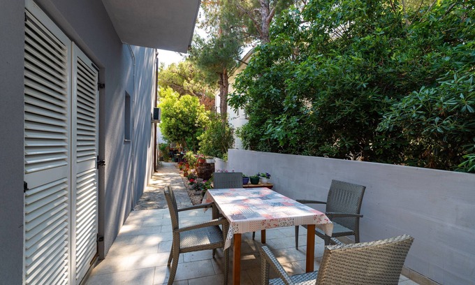 Zrce Apartment | Say close to Center and Beach 4