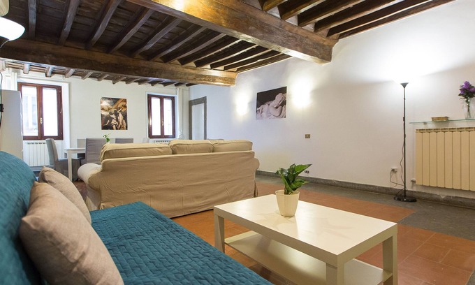Trastevere Apartment | Scala Deluxe terrace apartment