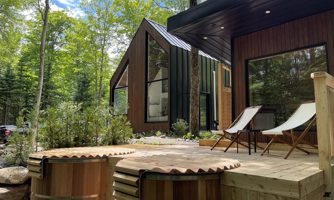 Hastings Highlands House | Scandinavian-Inspired Tiny Home Experience