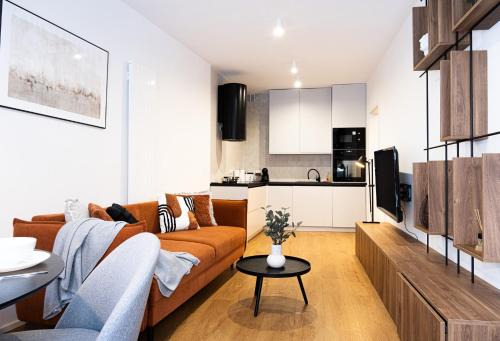 Michle Apartment | Scandinavian - Private Garden APT