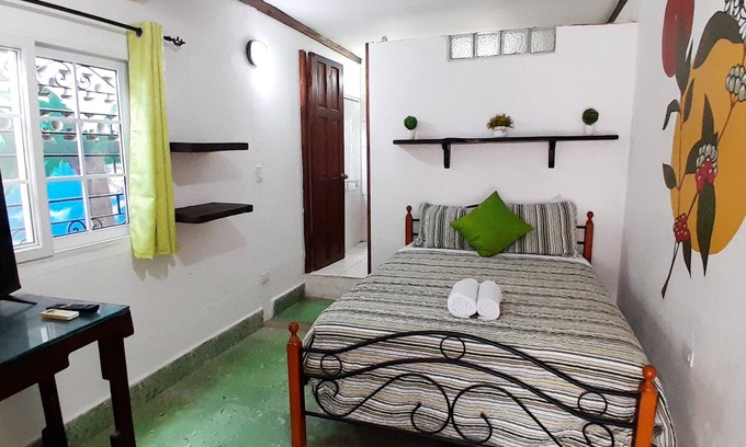 El Palmar Hotel | SCBI Room for 2!