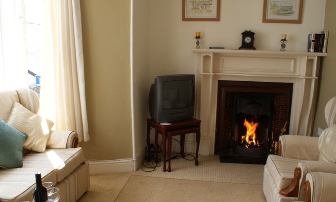 Bridford Cabin | Scenery Cottage - Two Bedroom Cottage, Sleeps 4