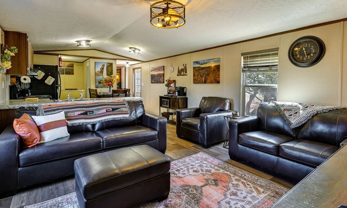 Valle House | Scenic Grand Canyon Junction Home w/ Deck & Views