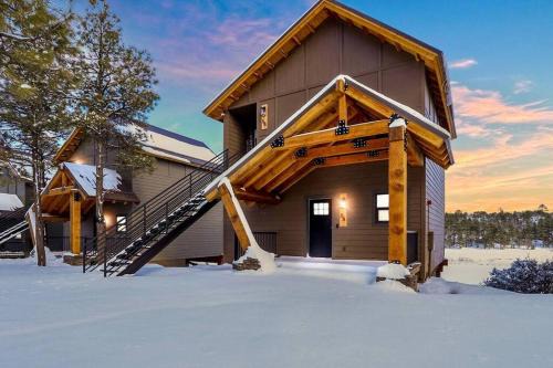 Show Low House | Scenic Villa at Meadow View