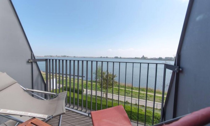 Ostend Apartment | Schietbaanstraat by Interhome