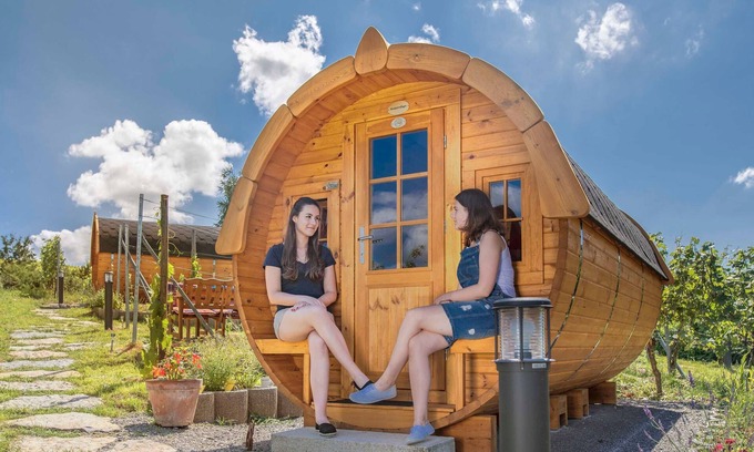 Nordheim Apartment | Schlaffass Muskattrollinger - Müllers Weingut und Weinstube im Auerberg