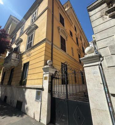 Prati House | Scipioni 235 Luxury Suite