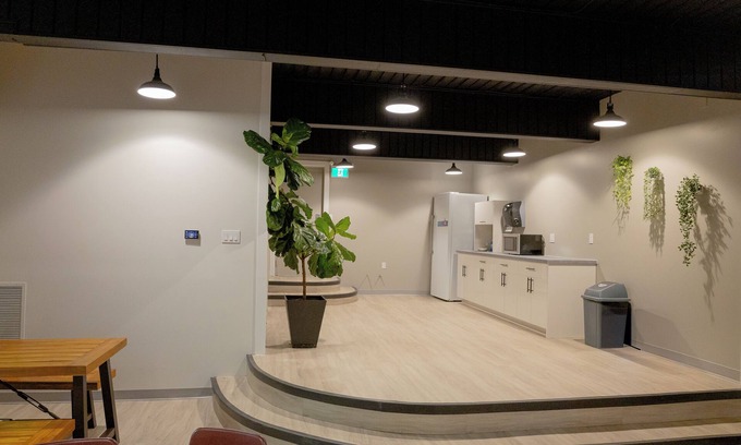 City Centre Hotel | Scott's Inn and Suites