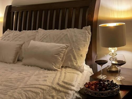 Perth Apartment | Scottish stunning home stay with free parking and pet friendly
