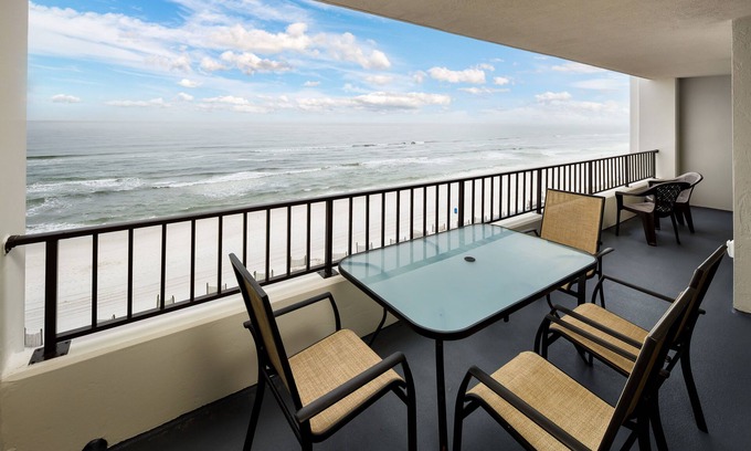 Fort Walton Beach Condo | SD 709: Tidal Treasures - Sunrise to Sunset, A Front Row View of the Gulf!