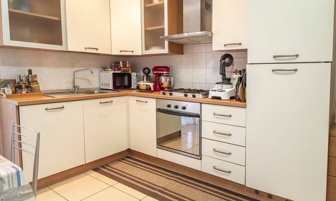 Marzocca Apartment | SE042 - Marzocca, nice three-room apartment 100 meters from the sea