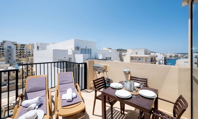 Bugibba Apartment | Sea Bliss penthouse with 2 terraces enjoying side Sea views