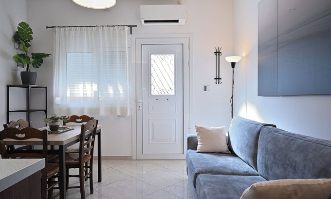 Palaio Faliro Apartment | Sea breeze stylish apartment in Palaio Faliro
