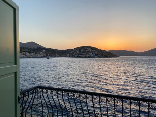 Symi Villa | Sea front Villas Danezis